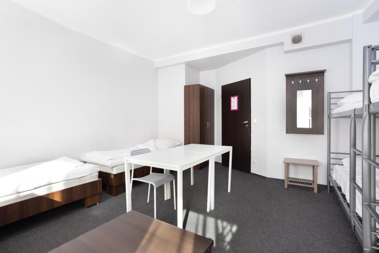 Shick Hostel Wroclaw Exterior photo